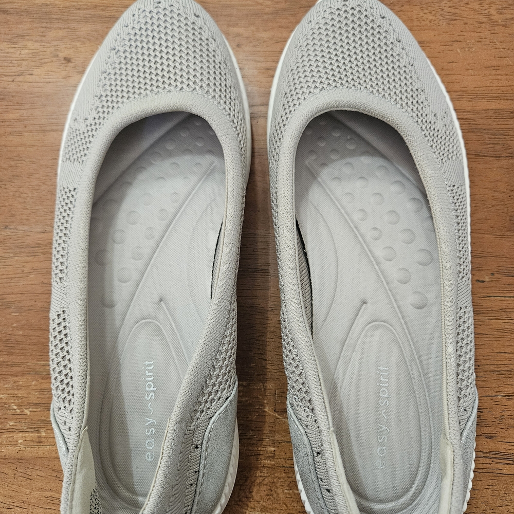 Easy Spirit Women's Gray Slip-On Shoes